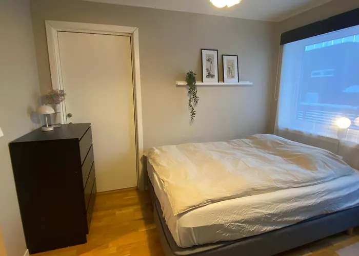 Moderne Hybel Naer Naturen - Gratis Parkering!