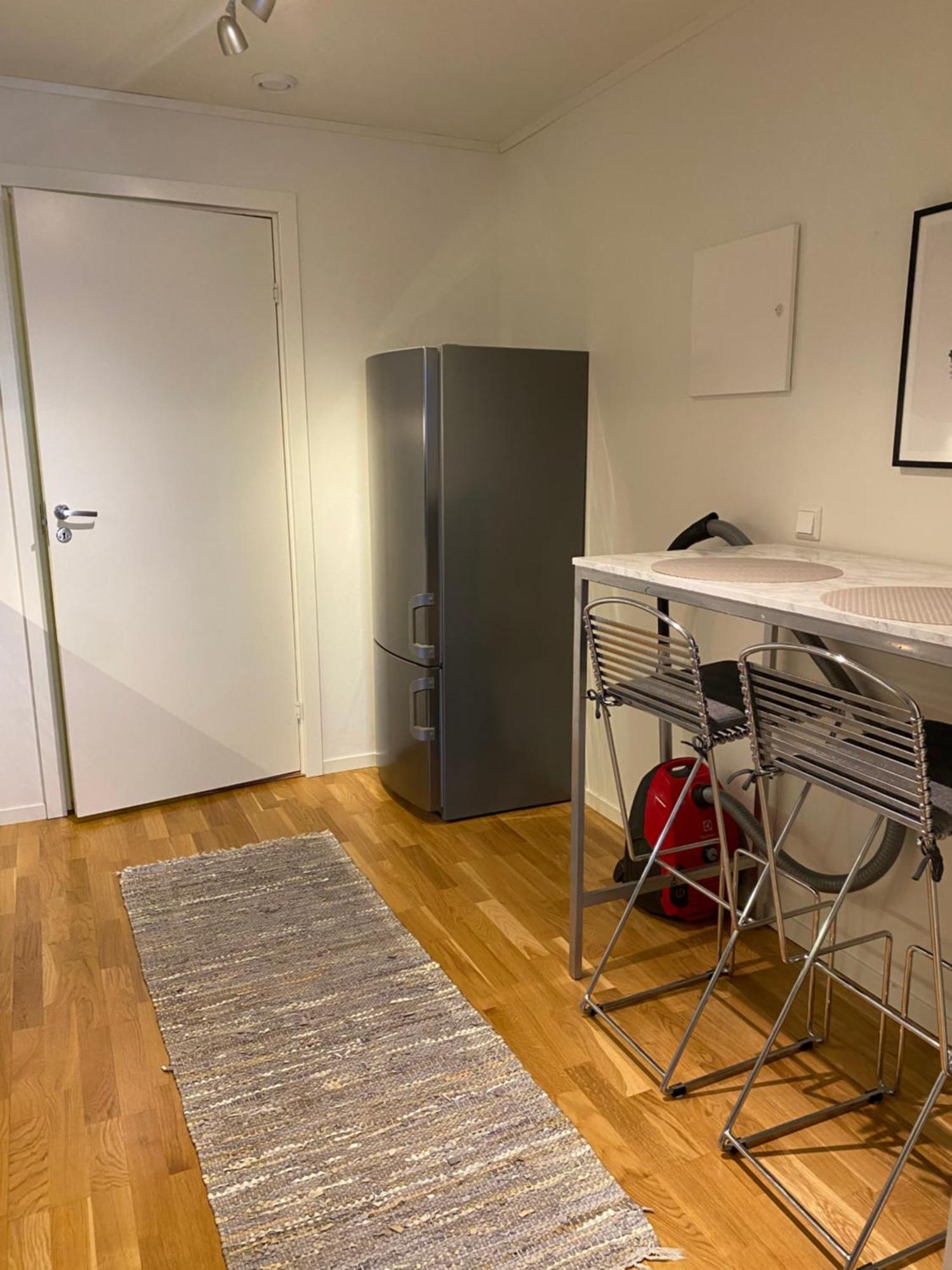 Appartement Moderne Hybel Naer Naturen - Gratis Parkering!